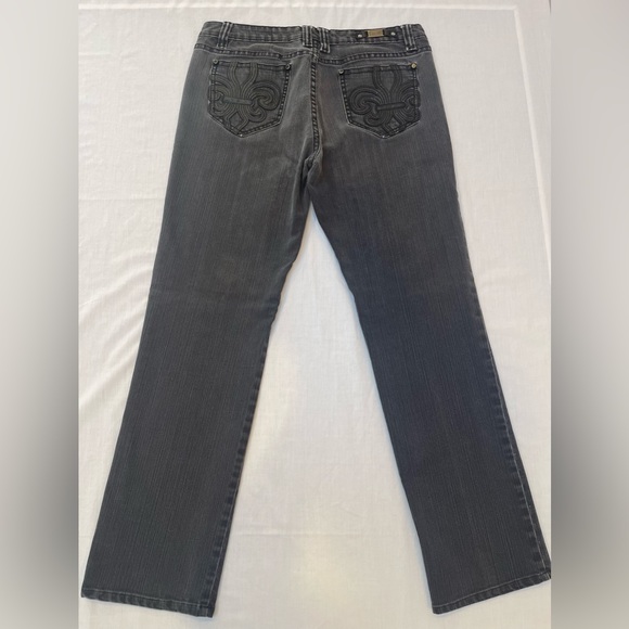 Stonewashed Jeans “EMBELLISHED” - Picture 2 of 5